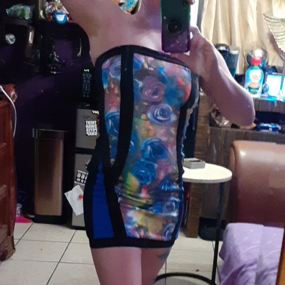 Mustard Seed Floral strapless Bodycon - Picture 3 of 5